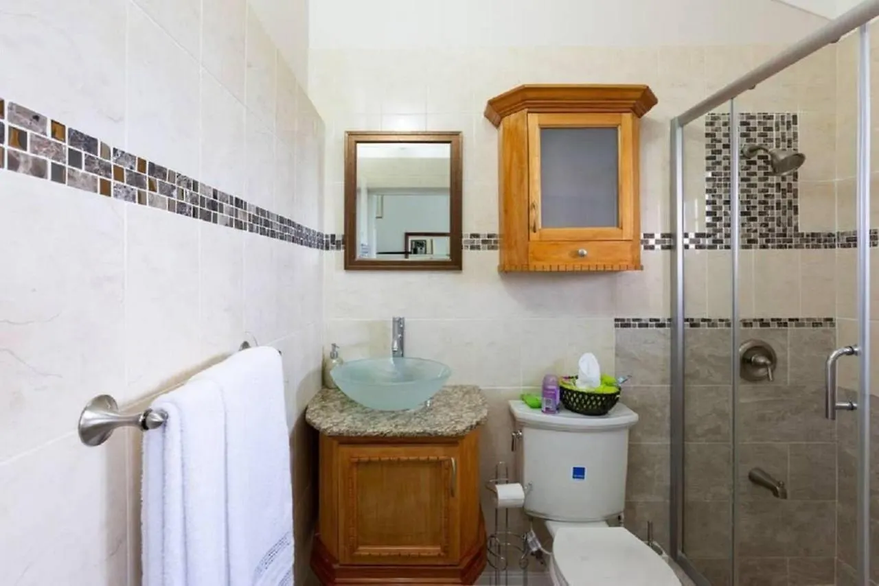 Lovely 2-Bed Apartment In The New Kingston Area