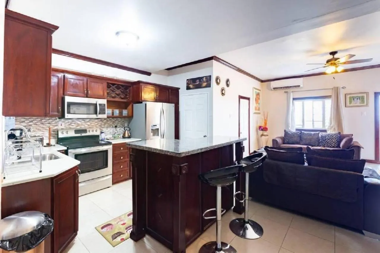 Lovely 2-Bed Apartment In The New Kingston Area