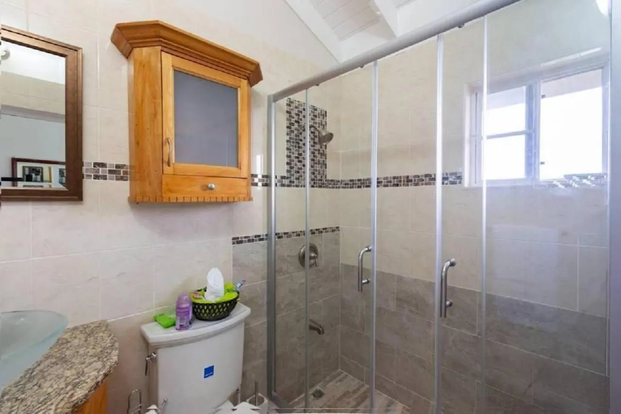 Lovely 2-Bed Apartment In The New Kingston Area