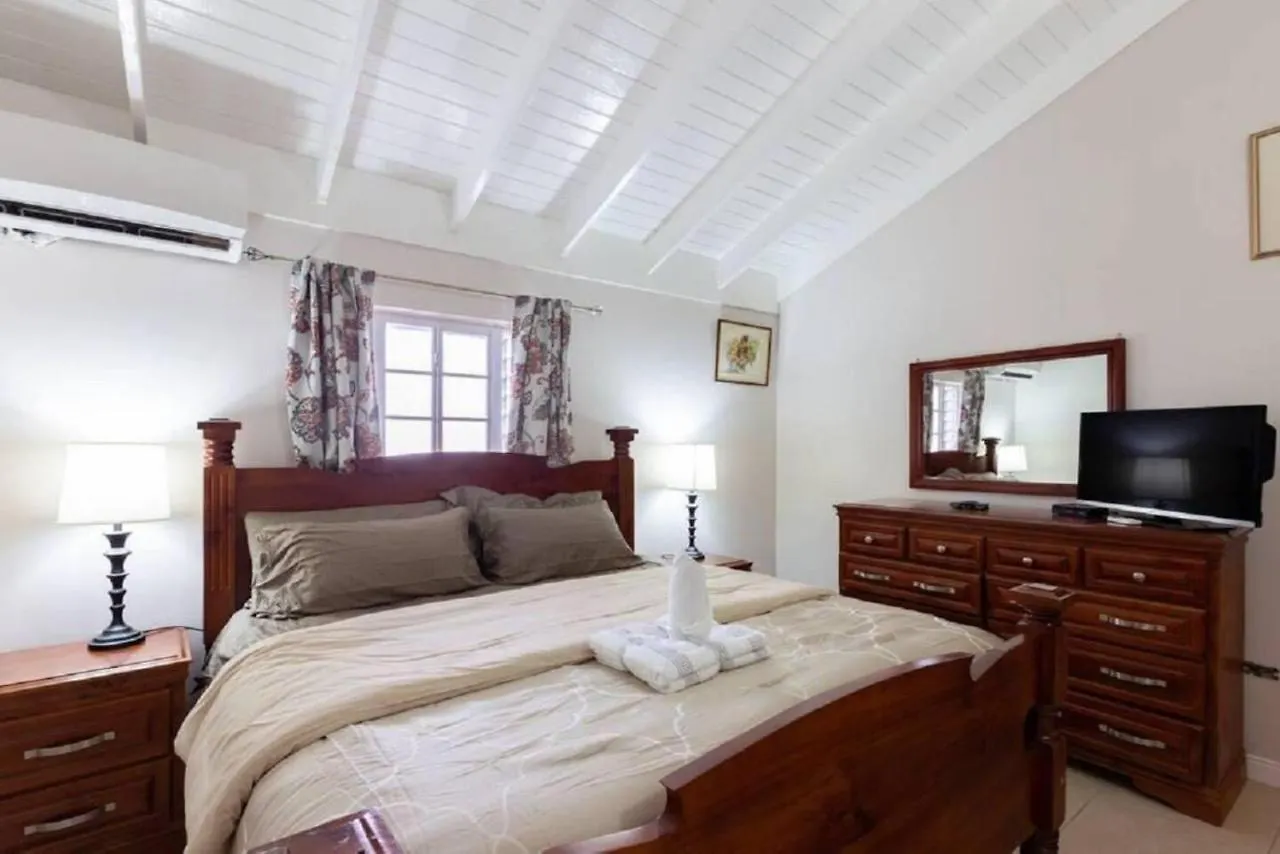 Lovely 2-Bed Apartment In The New Kingston Area